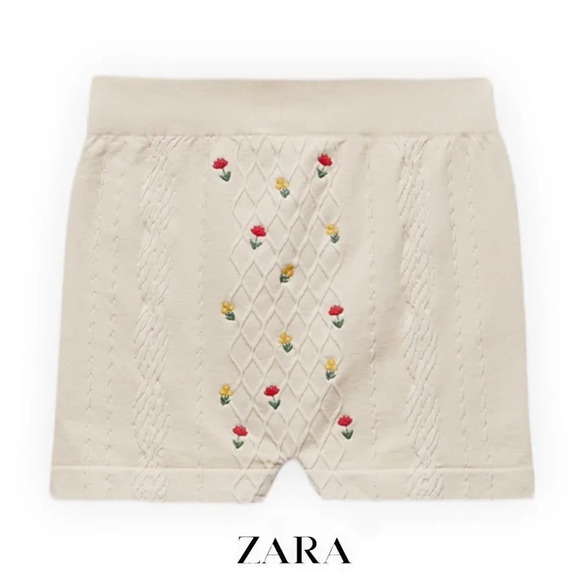 ZARA | Beige | SEAMLESS EMBROIDERED SHORTS - Picture 2 of 10